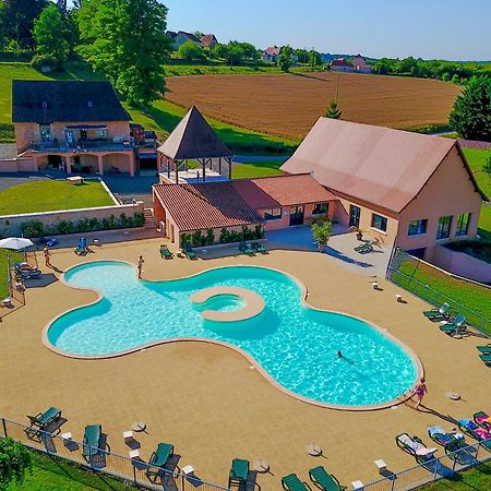 Gites Les Sources Hautefort Exterior foto