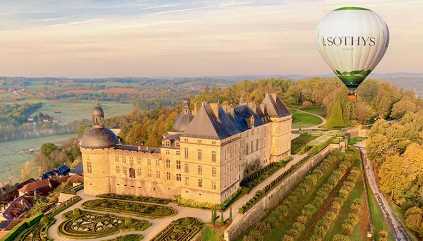 Gites Les Sources Hautefort Exterior foto